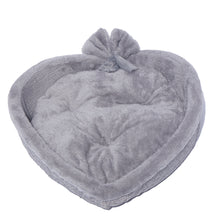 Load image into Gallery viewer, Heart Shaped Velvet Pet Bed