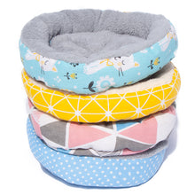 Load image into Gallery viewer, Simple Style Fleece Round Pet Bed
