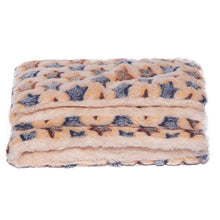 Load image into Gallery viewer, Flannel Winter Dog Mat