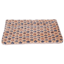 Load image into Gallery viewer, Flannel Winter Dog Mat