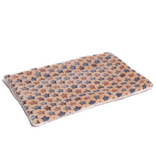 Load image into Gallery viewer, Flannel Winter Dog Mat