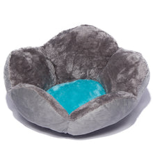 Load image into Gallery viewer, Dog's Paw-Shaped Thickened Pet Bed