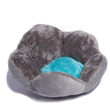 Load image into Gallery viewer, Dog's Paw-Shaped Thickened Pet Bed
