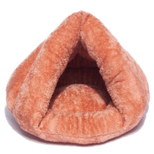 Load image into Gallery viewer, Triangle Semi-Closed Pet Litter Bed