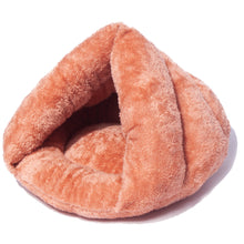 Load image into Gallery viewer, Triangle Semi-Closed Pet Litter Bed